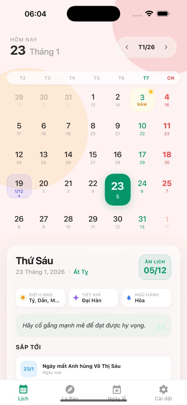Main calendar interface with dual Solar–Lunar view